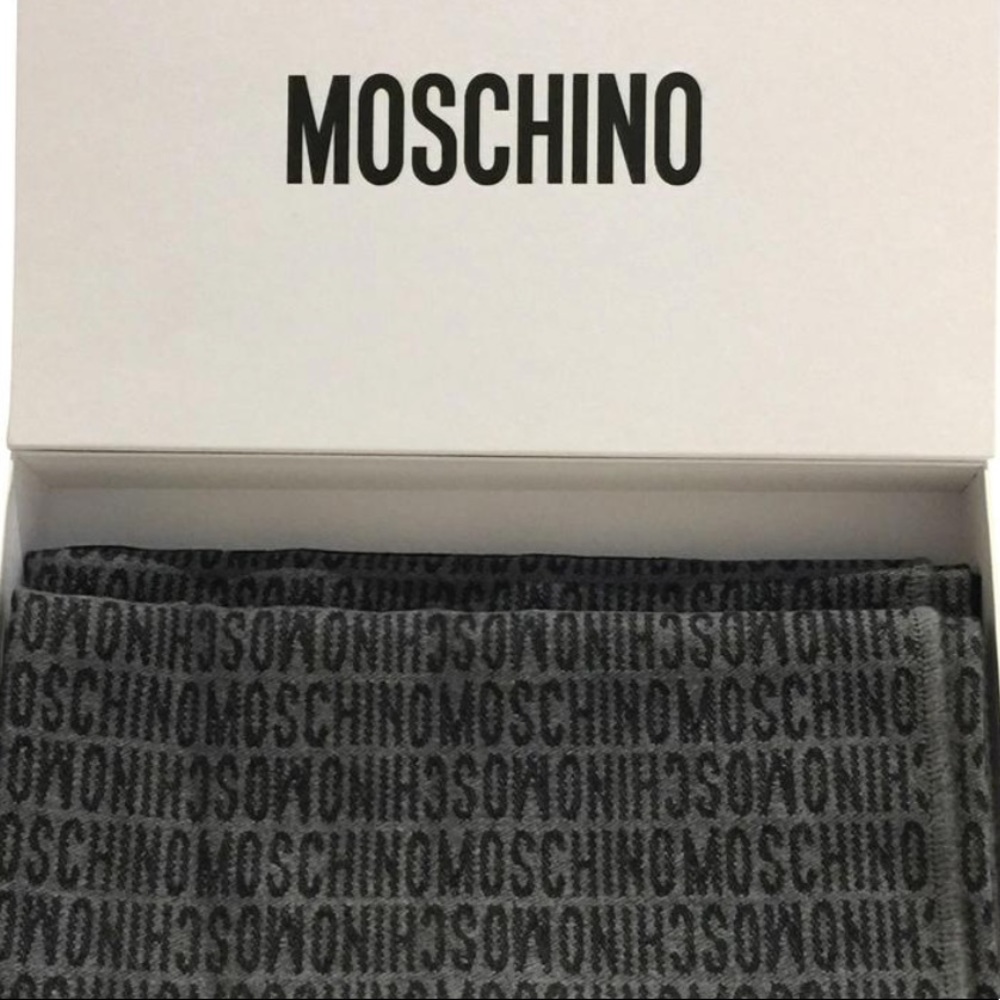 Moschino wool throw / blanket, NWT
